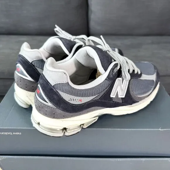 New Balance 2002R Eclipse Raincloud Blue Navy Suede Casual Men's Size 10.5
